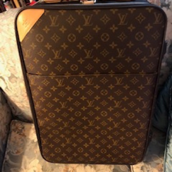 Louis Vuitton Other - LV Pegase 60 Luggage